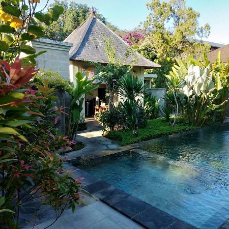 Arnaya Homestay Kuta Lombok Exteriör bild
