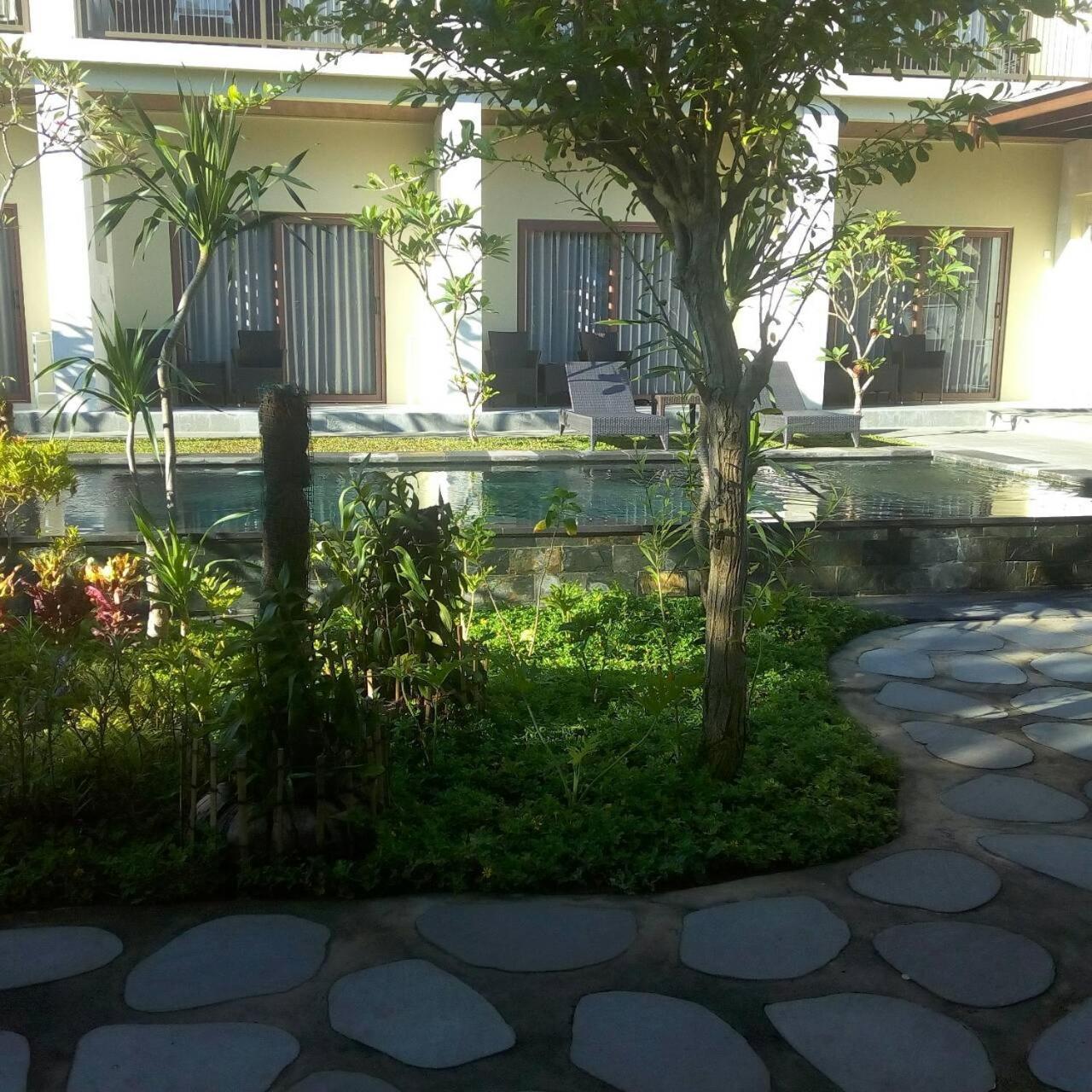 Arnaya Homestay Kuta Lombok Exteriör bild